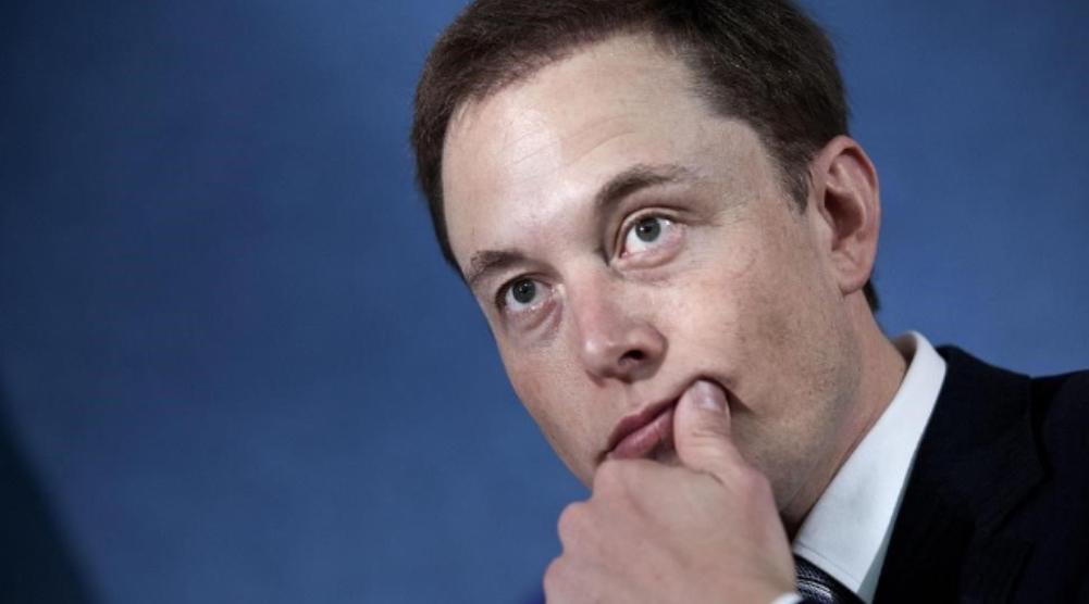 世界富豪马斯克在最新访谈中断言，从2030年开始，人类将面临史无前例的大规模失业