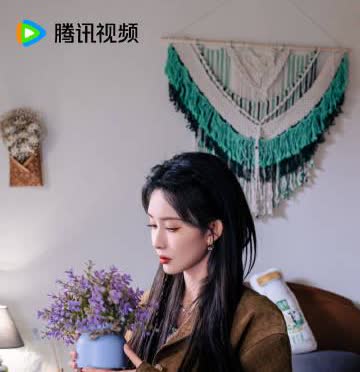 都说女明星的体重是秘密，孟子义豪不介意的在节目当中公开自己的体重。孟子义身高17