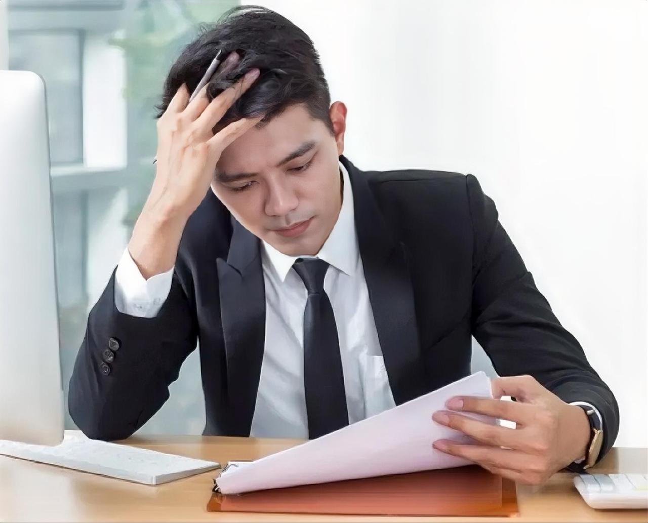 一段非常现实的话：“只有经商从政的家庭，才能真正洞悉这个社会运转的潜规则，而普
