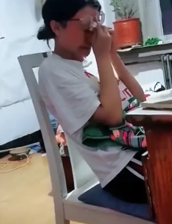 外甥女高考失利，河北省考生选科物化生！本科线459分，外甥女考了472分，仅仅超