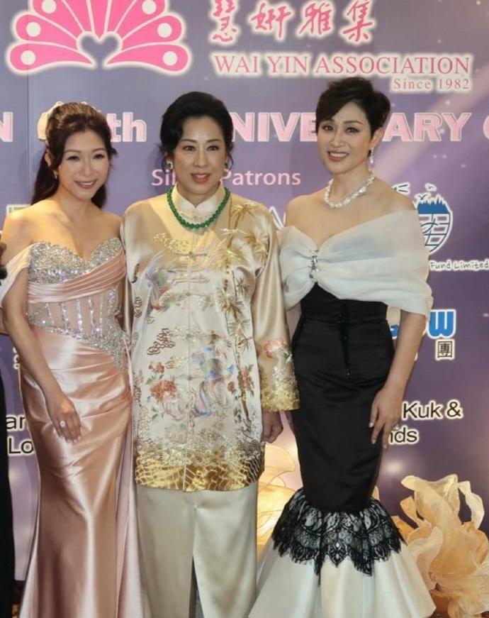 最近朱玲玲和陈法蓉一起出席慈善晚宴，两位看起来气色都很好，也都有时尚名媛的魅力。