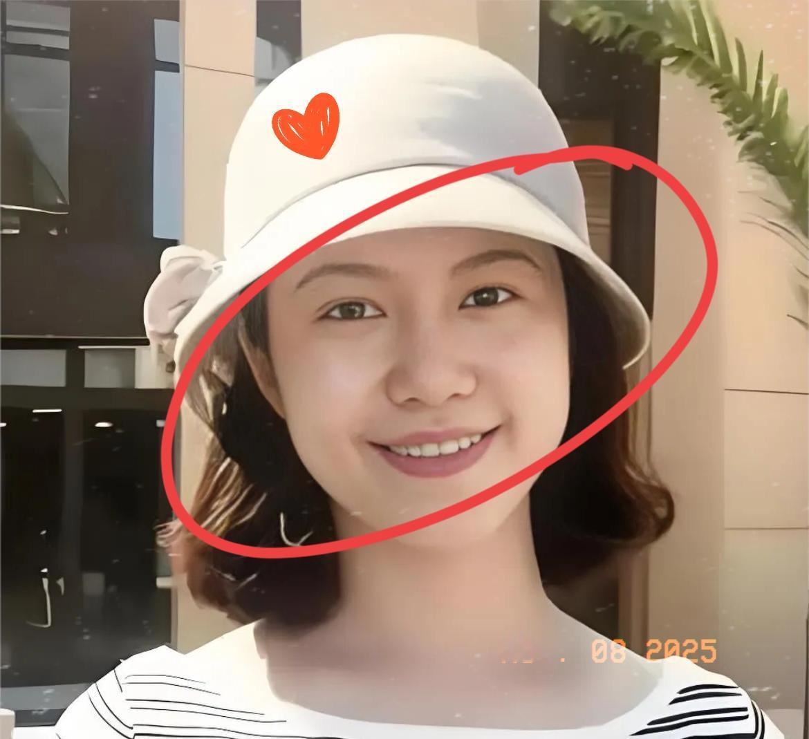 杨老去世后，想不到翁帆就悄悄地离开了旧居，带走了34箱手稿换了普通教授公寓，穿