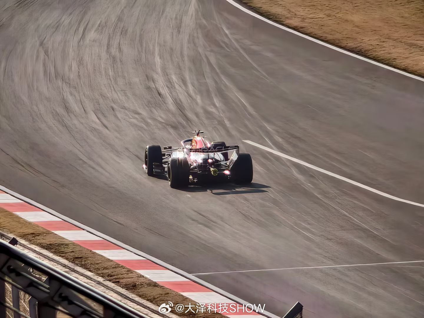 周冠宇说中国缺少一支自己的F1车队周冠宇说得很实在：中国有全球最大汽车市场、有火