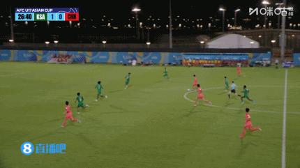 复盘了一下U17国足战胜沙特的比赛，我发现U17国足最大的核心绝对是万项，他发挥