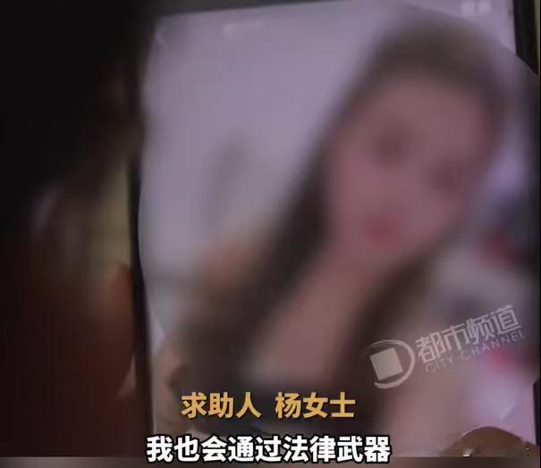 一男子53岁了，每天看着他那黄脸婆的老婆，他一脸郁闷，就去网上找年轻的妹子聊天，