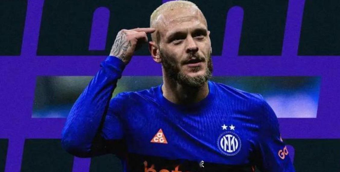 意甲第25轮国米对阵尤文的比赛跌宕起伏，最终国米3-2险胜十人尤文。在DAZN演