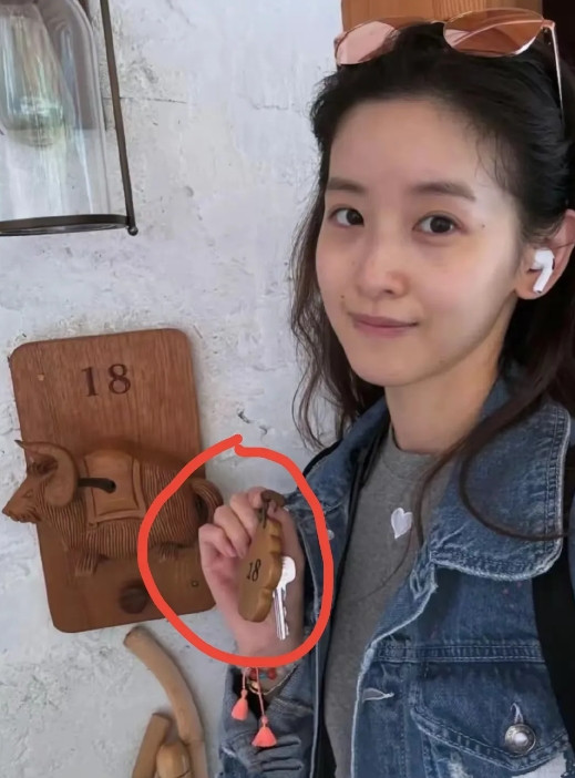 万万没想到章泽天会整这一出她彻底不装了前些日子，章泽天和好友结束了不丹旅