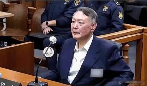 快讯！尹锡悦涉内乱一审宣判韩媒16日报道，前总统尹锡悦涉内乱首案一审被判