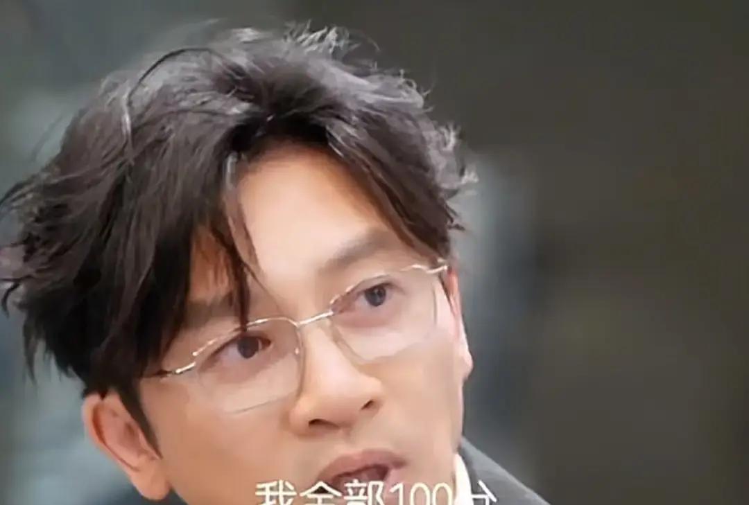 苏有朋这学霸可不是吹出来的。初中转学后跟换了个人似的，通宵学习白天照常上课