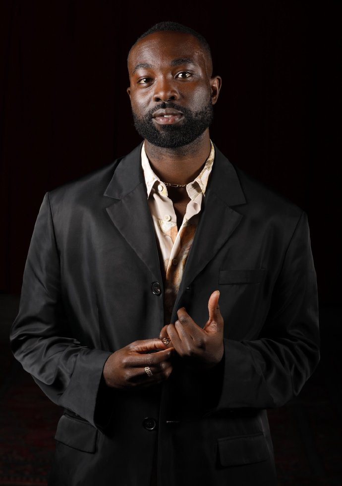 剧版斯内普演员收到死亡威胁剧版《哈利·波特》斯内普教授的扮演者帕帕·厄希杜在