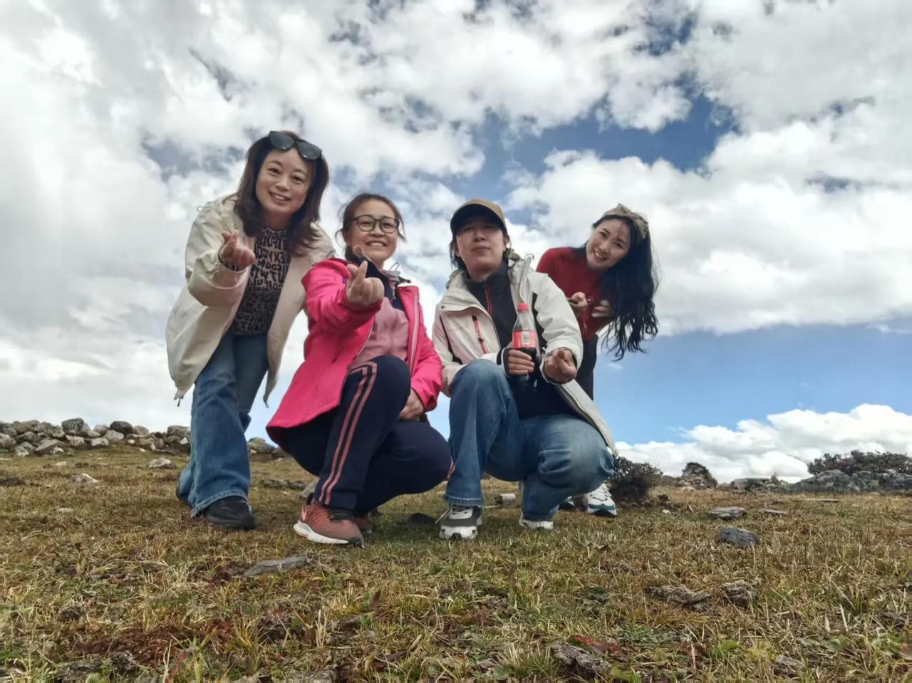 川西金秋:从新都桥到格针松多的绚烂行旅周日午后的阳光，正把