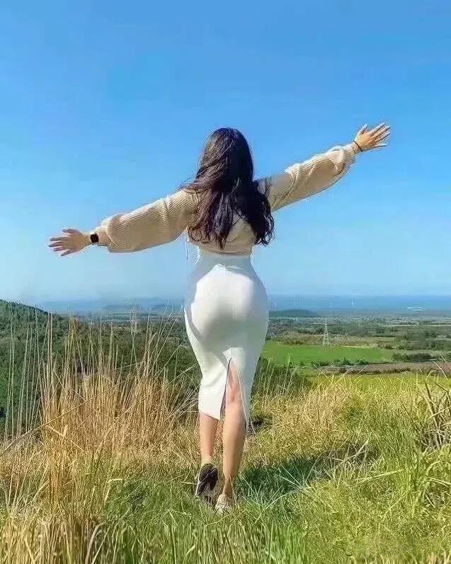 【这3种女人，遇上了千万别放手！】1.嘴硬心软型：嘴上骂你