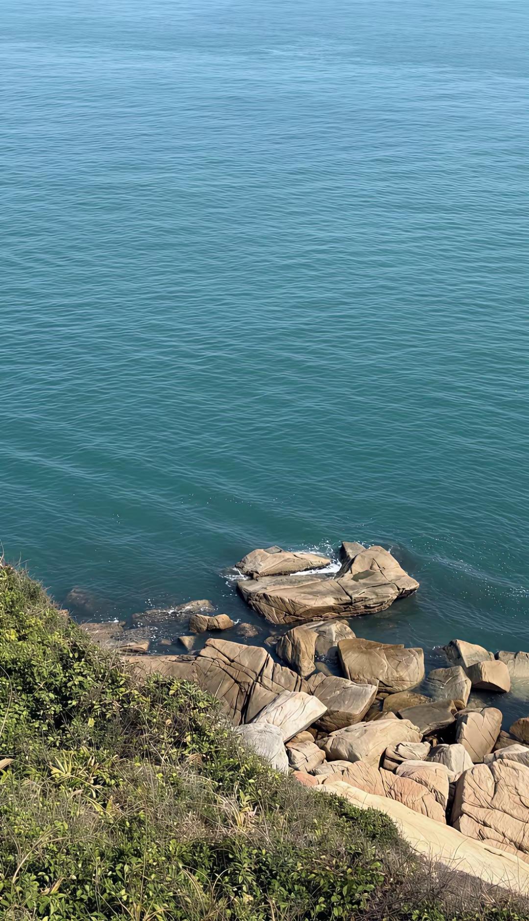 高手！一天上午，董事长来上班。保安很有礼貌的对董事长说：“你好！请