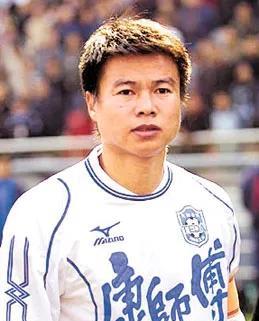 反正国足临时主帅也算是个香饽饽，据传，如果久尔杰维奇真的下课的话，于根伟会拿起国