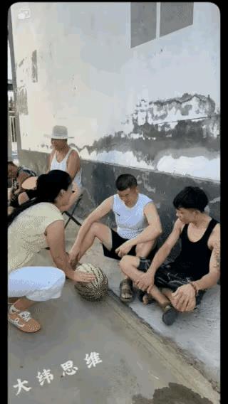 不知道抓住她会有什么后果。