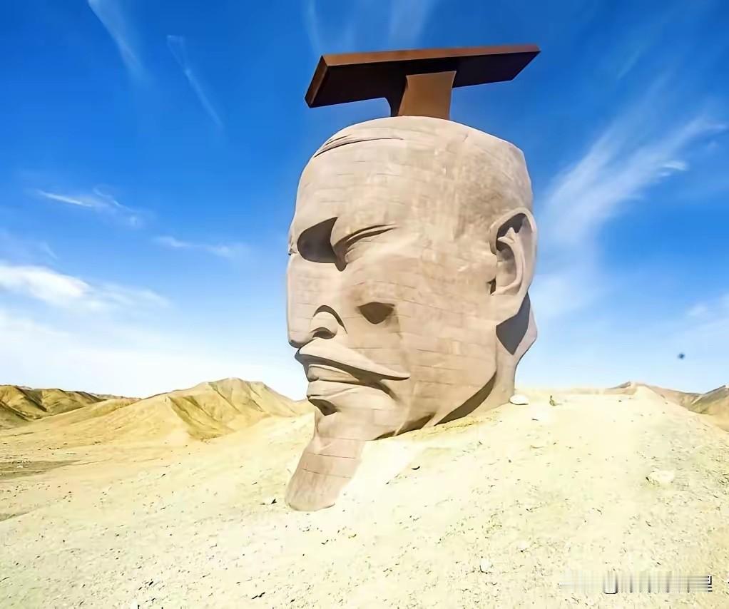 这事儿越琢磨越觉得后背发凉。甘肃瓜州戈壁滩上那个巨大的汉武帝雕像，本来是去瞻