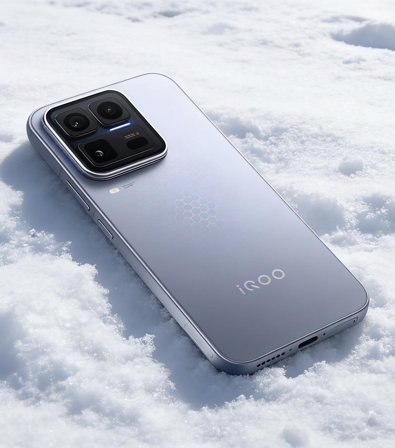 iQOO15Ultra外观公布！大家感受下够不够电竞[吃瓜]207