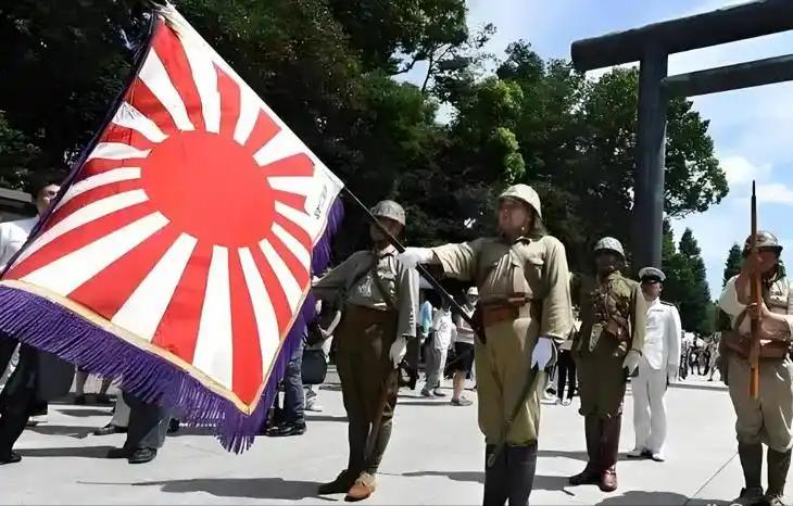 他们不装了。 九一八事变爆发95周年，日本右翼势力正在以新手段篡改历史。据《