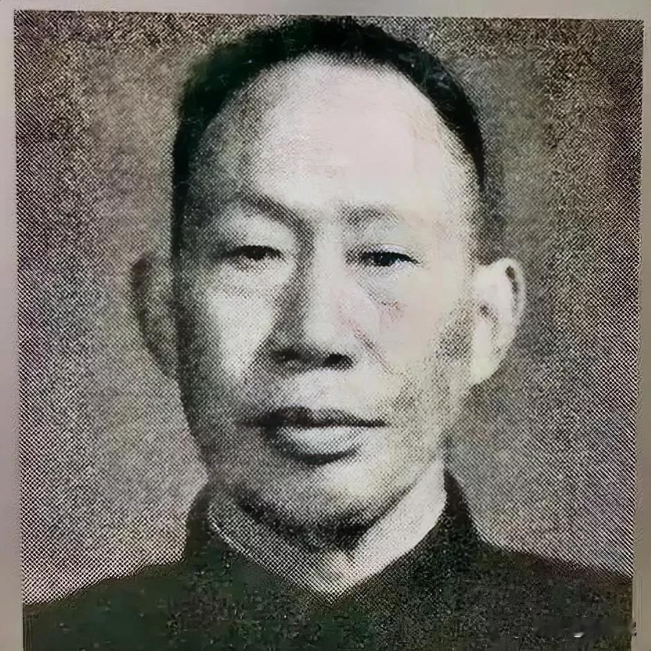 背盐出身，31岁当师长，39岁贵州军政一手抓，建国后当省政协副主席，现实