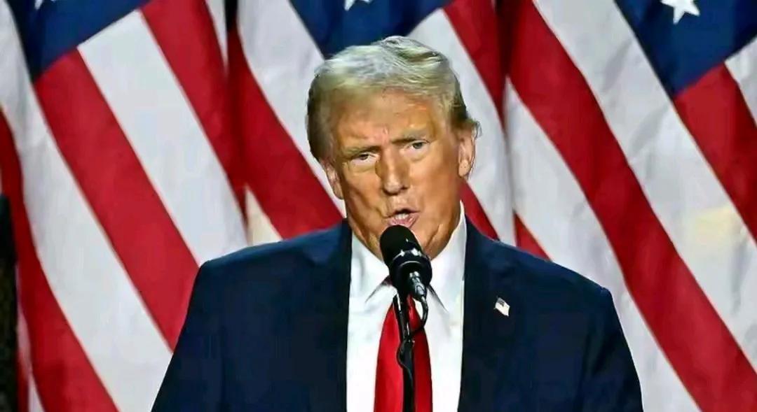 特朗普正式公开对付中国的新手段，又猛又狠，中国已做好接招准备。美国总统特朗普表