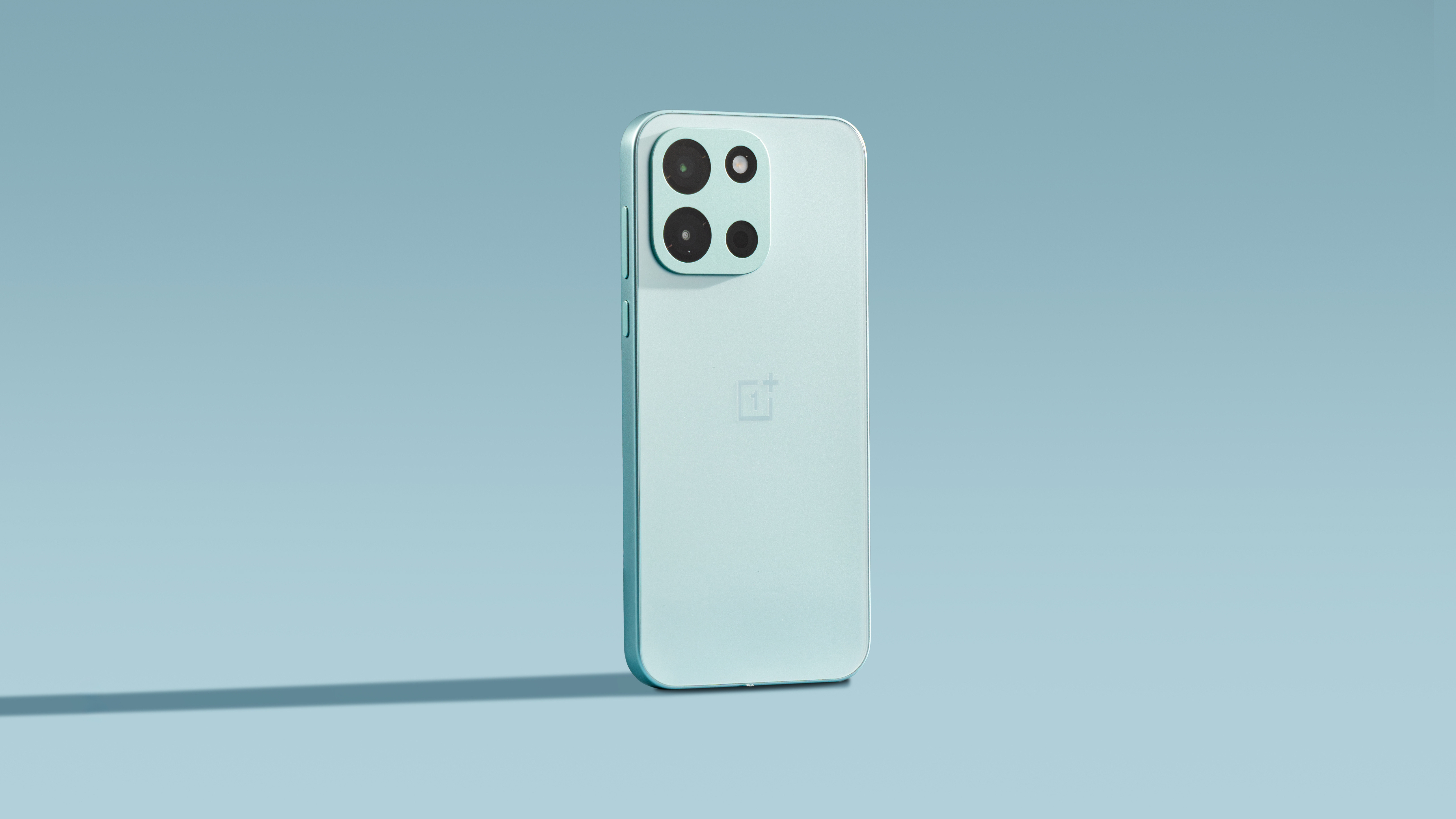 图赏一下一加Turbo6「旷野青」如果人生是无尽的旷野，那确实应该是这样充满生