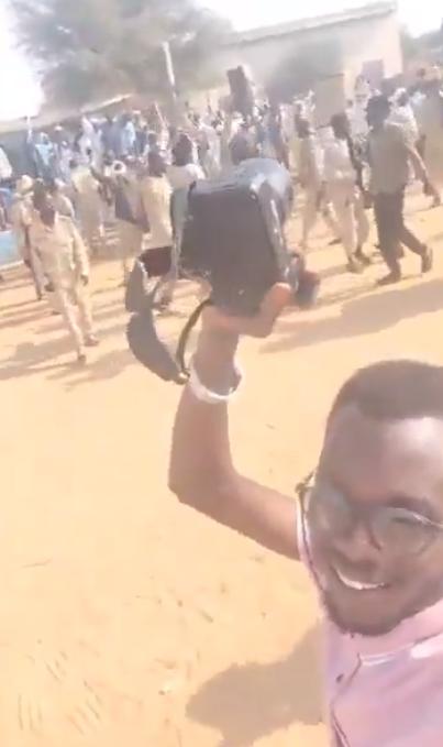 苏丹武装部队（SAF）一架无人机袭击了苏丹南达尔富尔州卡蒂拉镇的快速支援部队（R