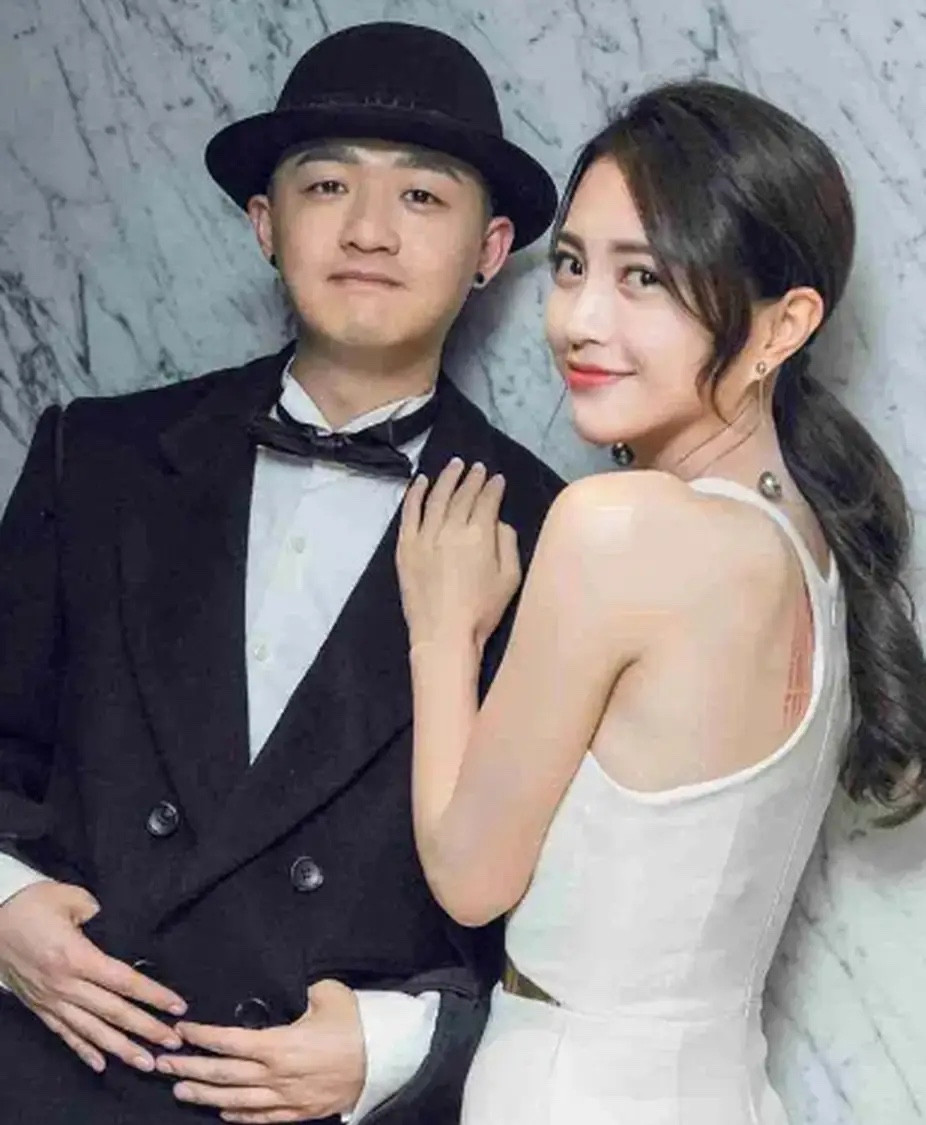 2016年巴厘岛婚礼，包贝尔和包文婧的誓词，当年看深情，现在看满是唏嘘。包贝尔誓词：“可能不能给你大