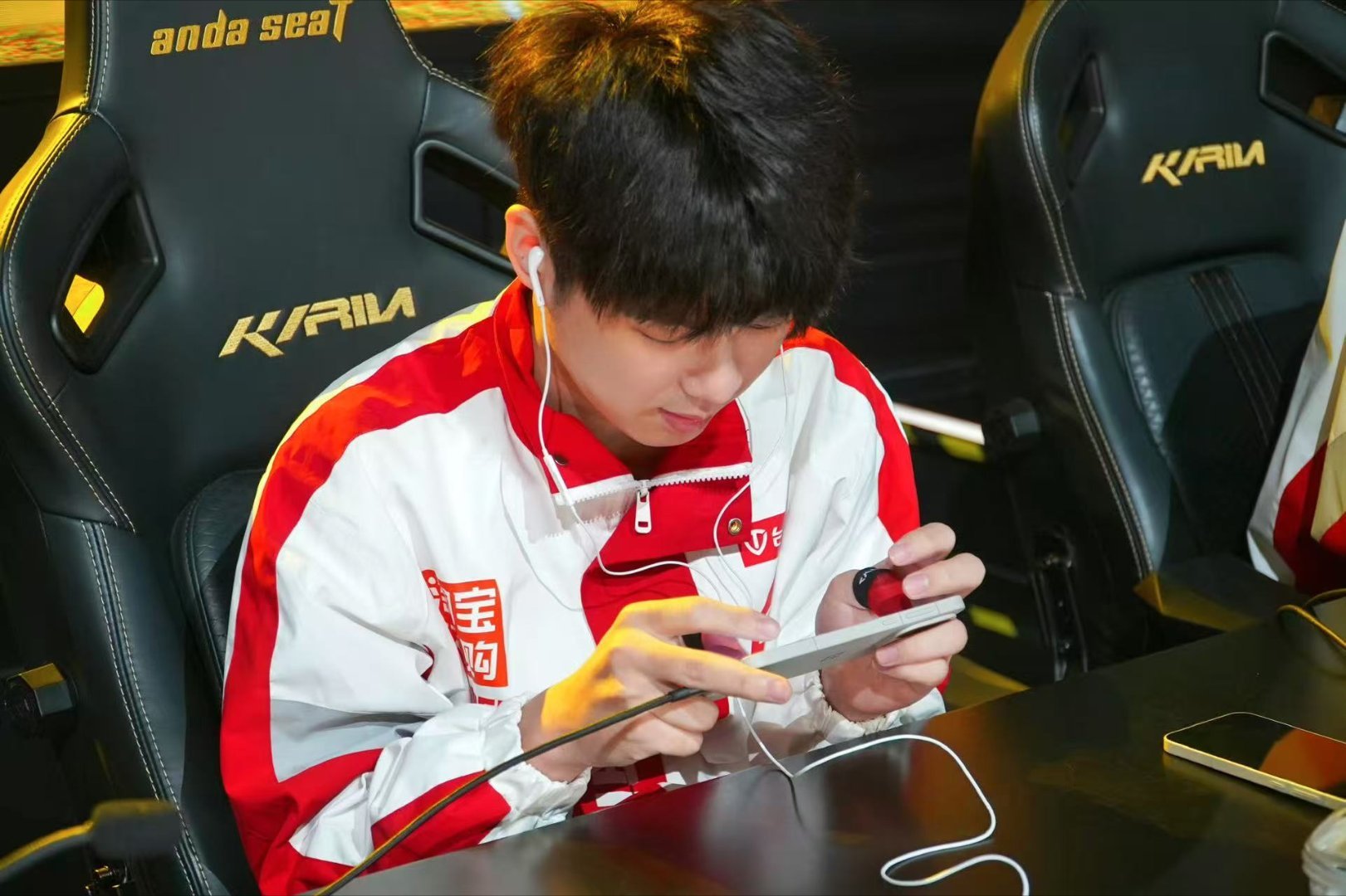 PEL春季赛第二周最佳阵容AG双雄闪耀赛场，这波排面直接拉满，继续冲！