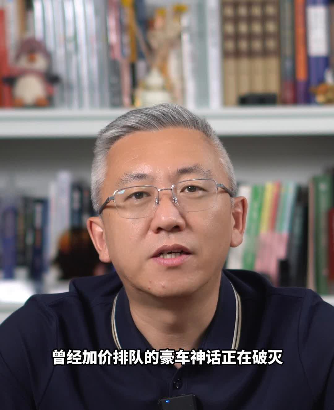 保时捷大降价6.5折。保时捷也扛不住了吗？曾经加价排队的豪车神话正在破灭，深