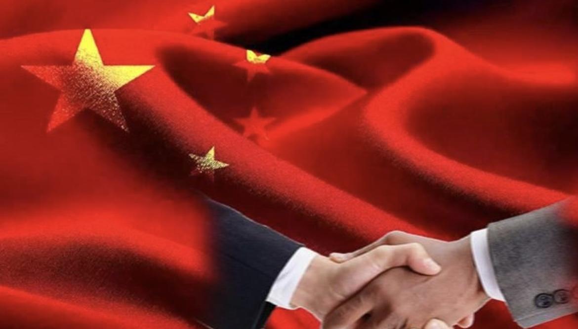 北京现在面对的不是一份军火合同，是一道选择题。120亿美元的大单子，摆在中国