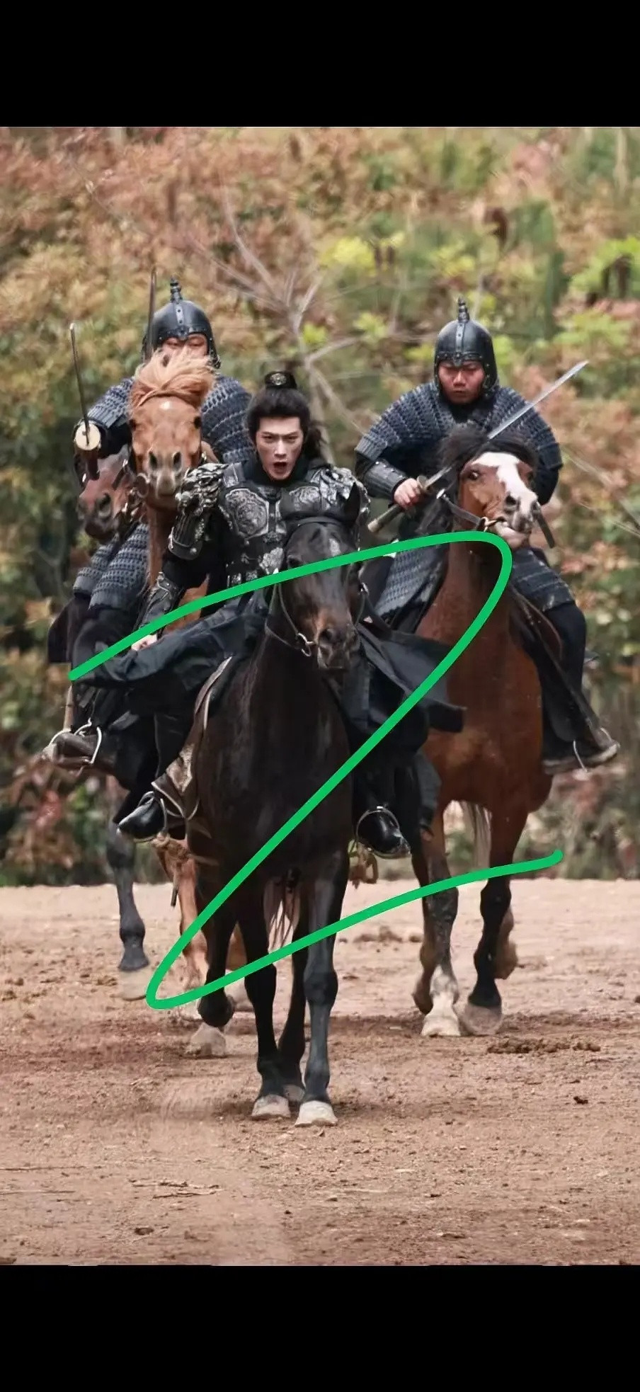 檀健次谢却山骑马路透，如何？