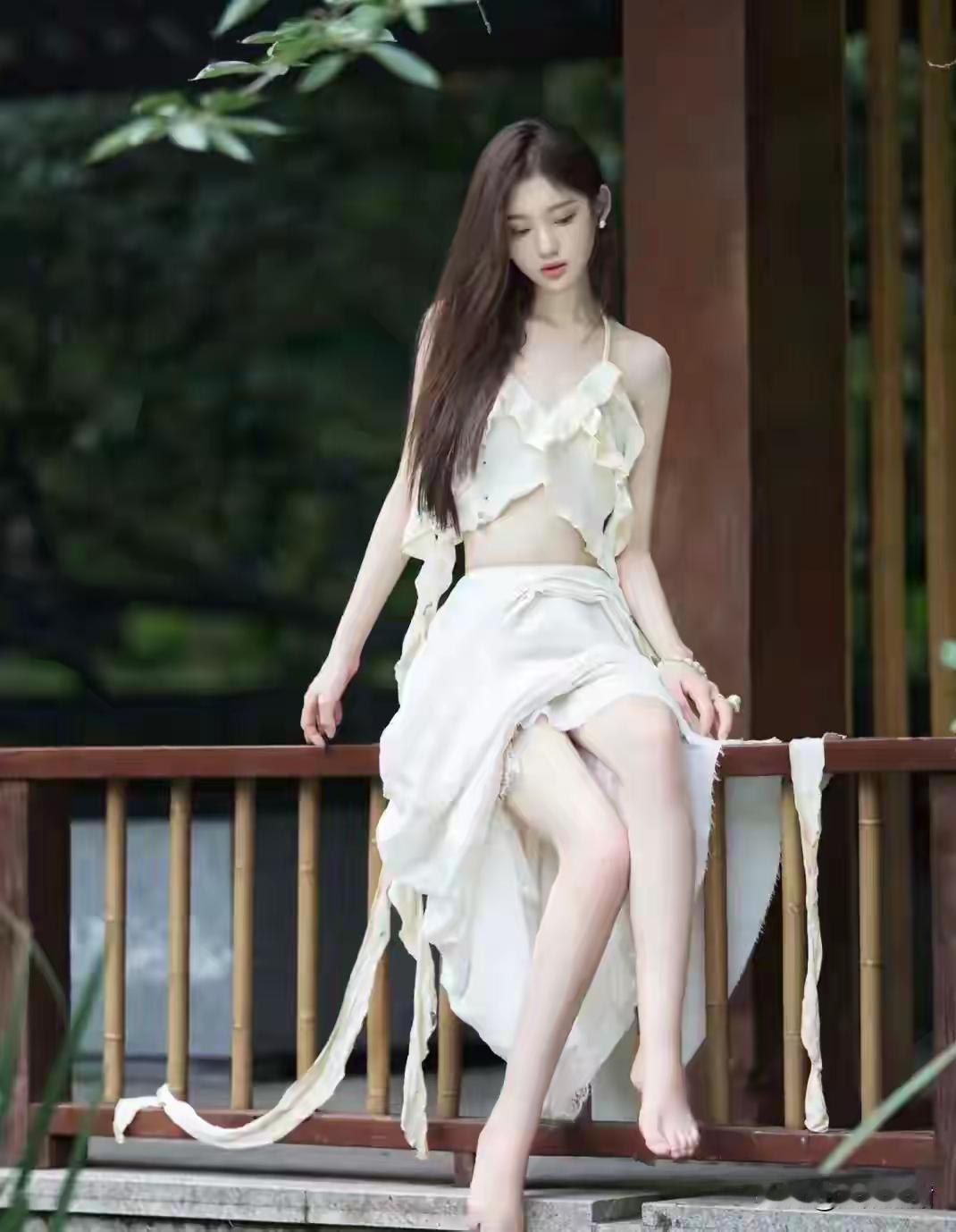 ′北京电影学院美眉五官精致超凡脱俗一直被比较，从没被超越