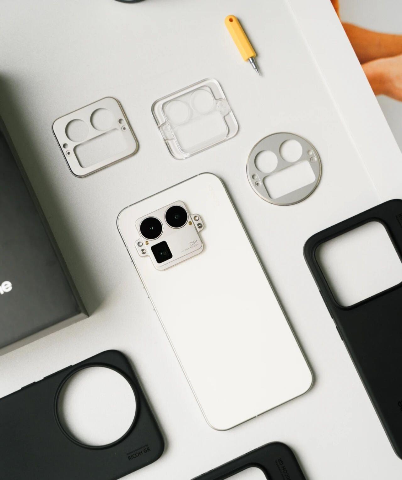 真我GT8Pro是一款怎样的产品？答：实名推荐！个性，有趣，强悍，好拍。尽兴