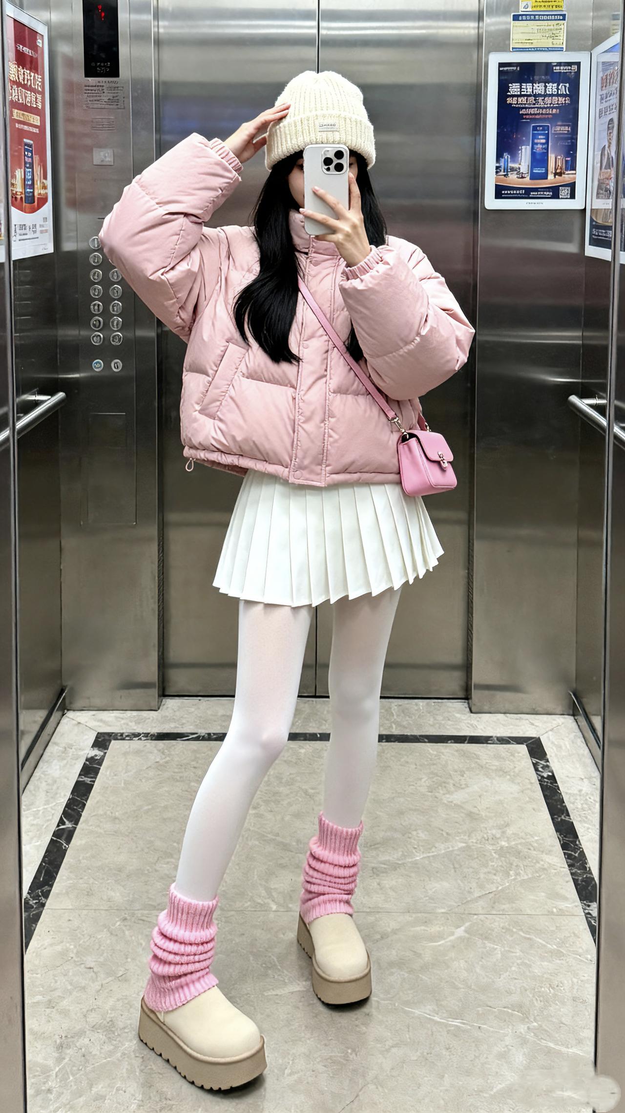 冬天也可以穿的美美的。甜美穿搭每日分享电梯拍照光腿神器