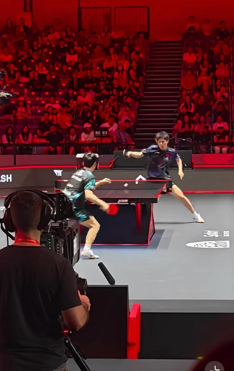 19岁小将虽败犹荣，成长路上再出发！刚刚刷到WTT新加坡大满贯的消息，咱们