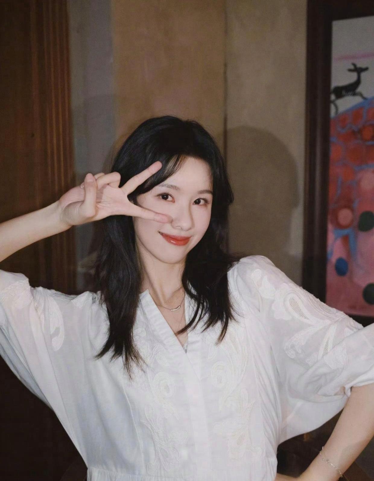 1.当年江铠同主动向张翰示好，张翰并没有明确拒绝，完全没有顾及女友郑爽的感受，