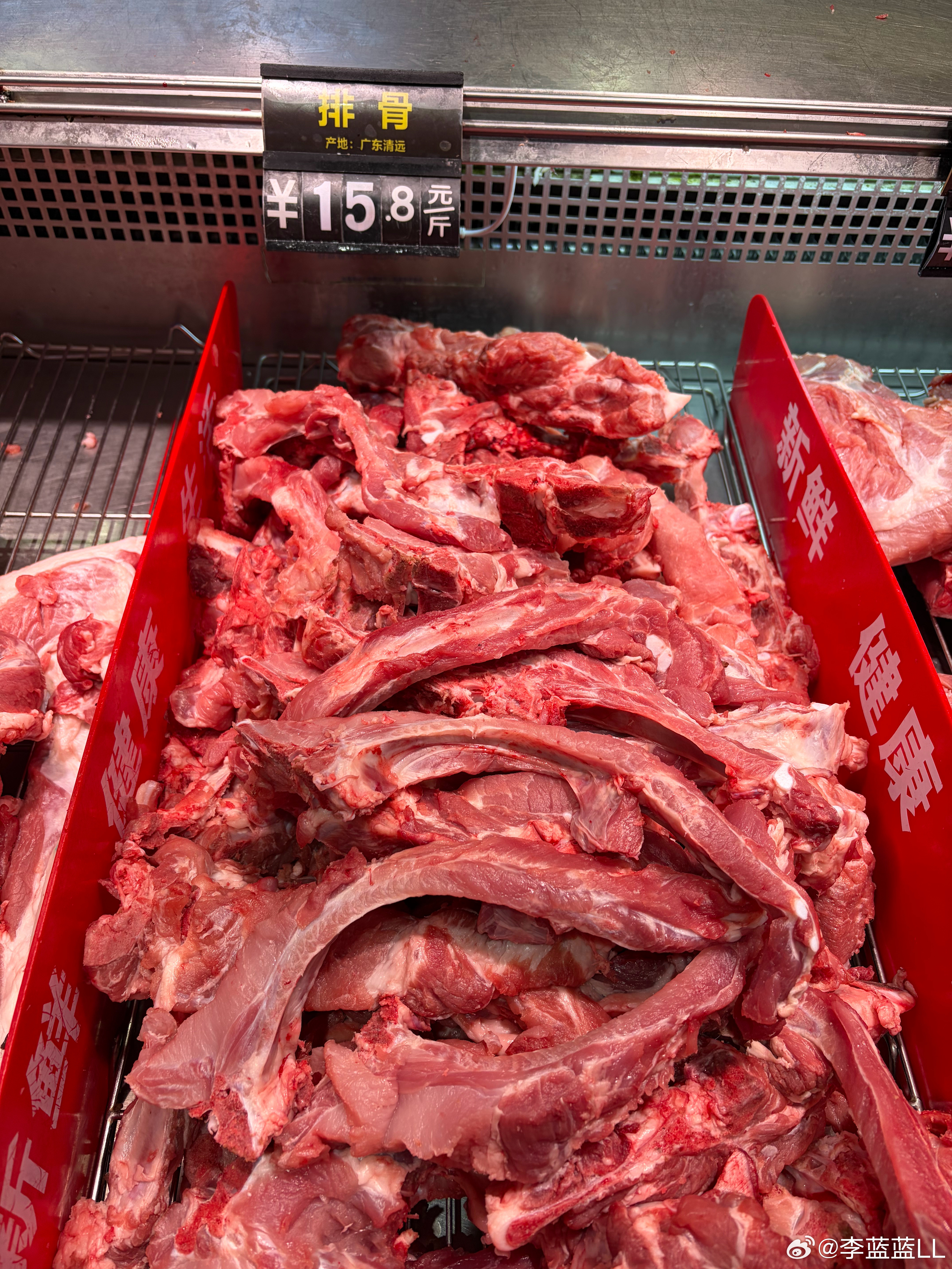 我去！现在猪肉怎么这么便宜了？！真和蔬菜差不多了……养一头猪亏400元