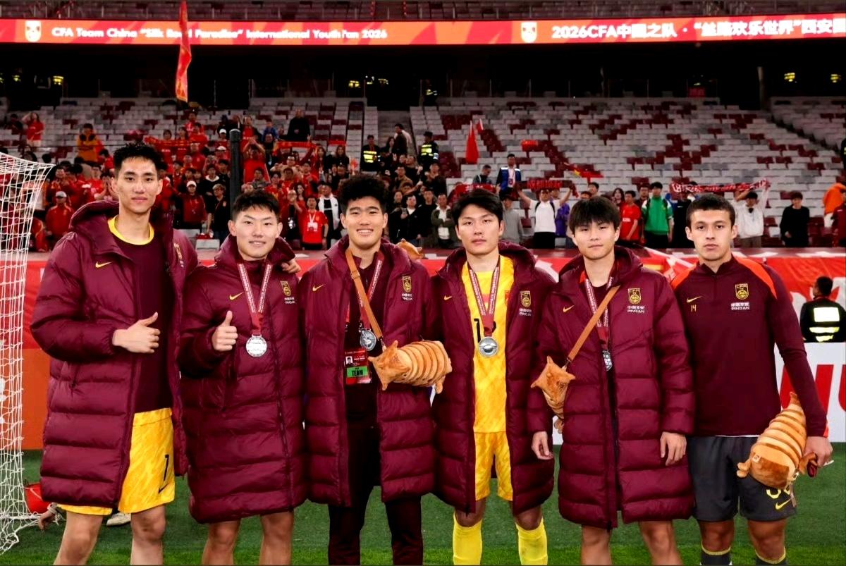 下图就是泰山队的底气，未来十年内的主力！国足U23的比赛已经结束，这次入选国足