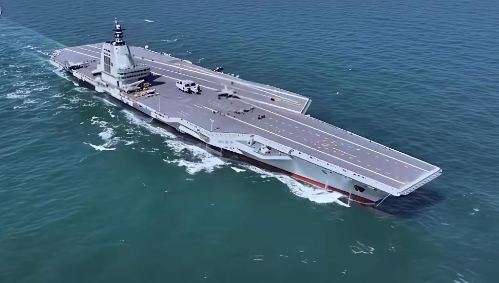 中国玩航母，一出手就是王炸，不像以前人家玩航母都是2-4万吨的，就美国航母是8-