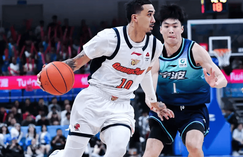 媒体人: 广东阵地战依赖萨林杰, 只要他不灵&阵地战就没法打