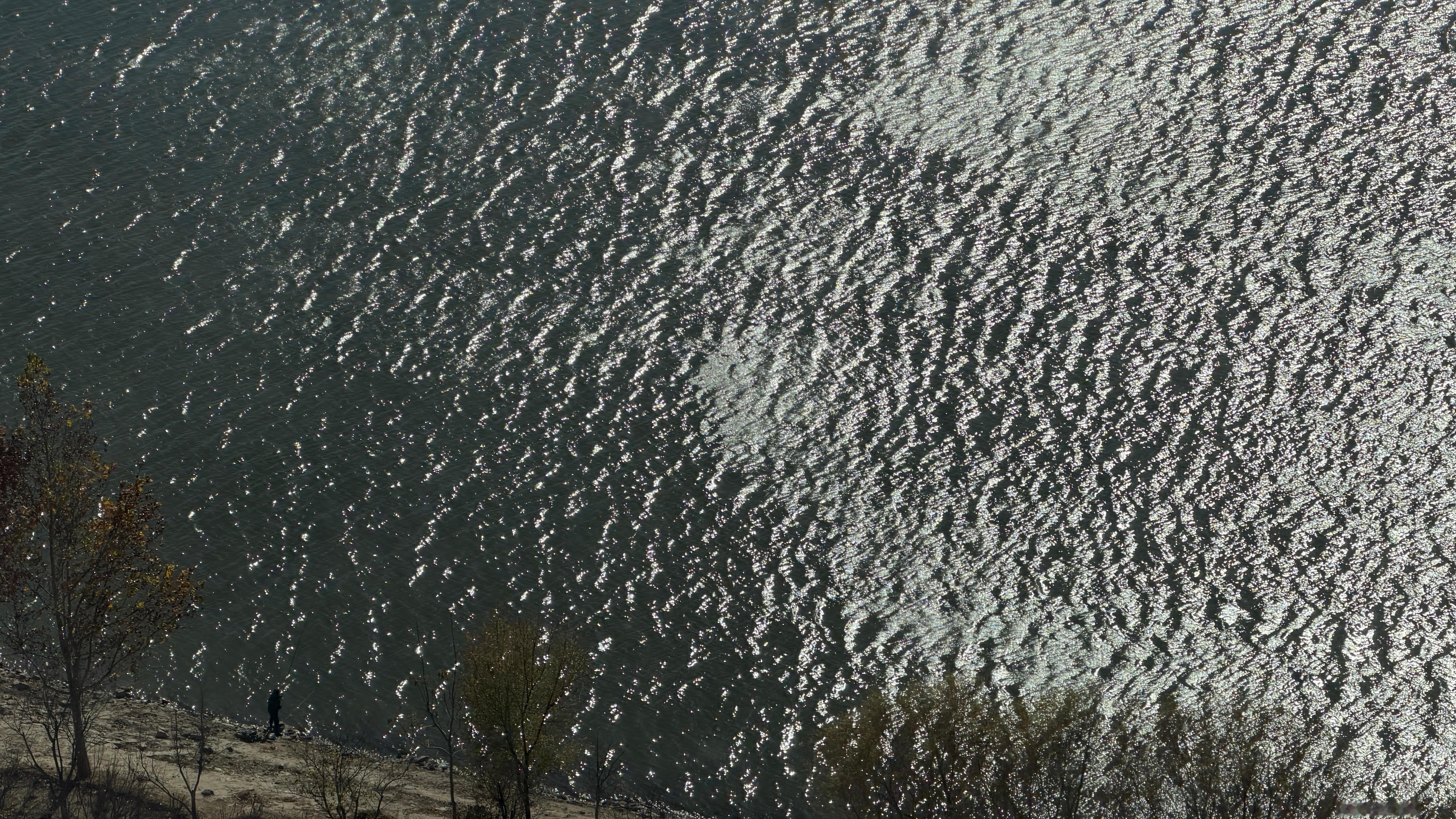 每天拉开窗帘，满眼都是波光粼粼，心情是真的会变好！