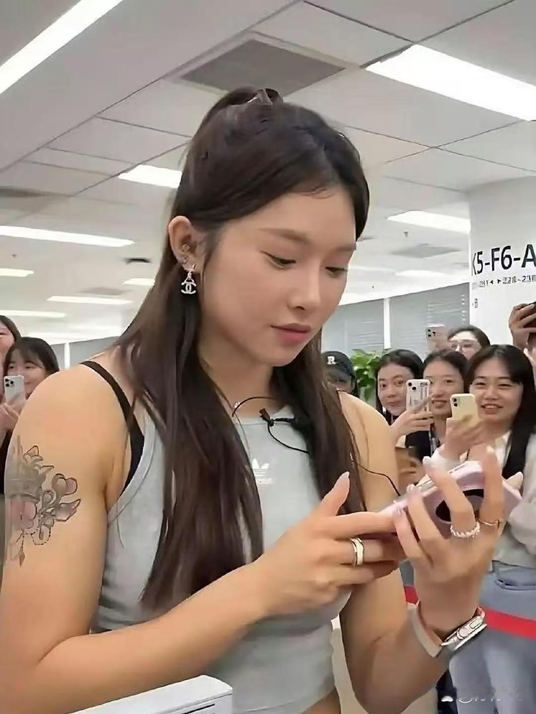 现在才知道，原来运动员都是这么壮的！壮才有爆发力！！