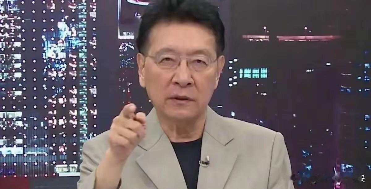 黎智英定罪后，最慌的就是赵少康了。之前黎智英多次上赵少康的节目连线，恬不知耻