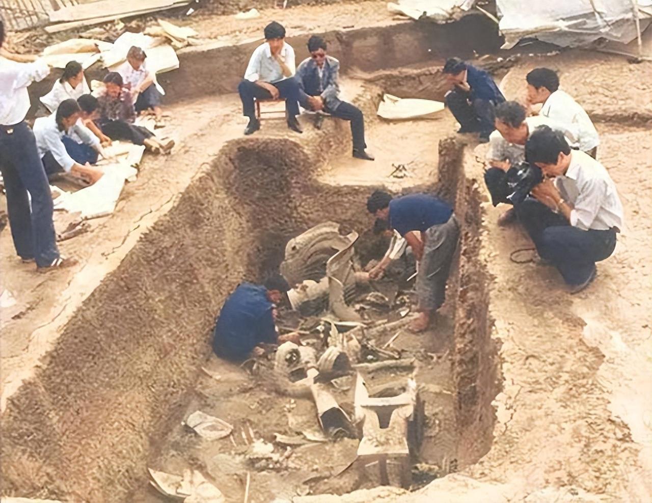 三星堆大揭秘，考古家隐瞒至今，史学界或许根本无解。三星堆这事儿我最开始不信，