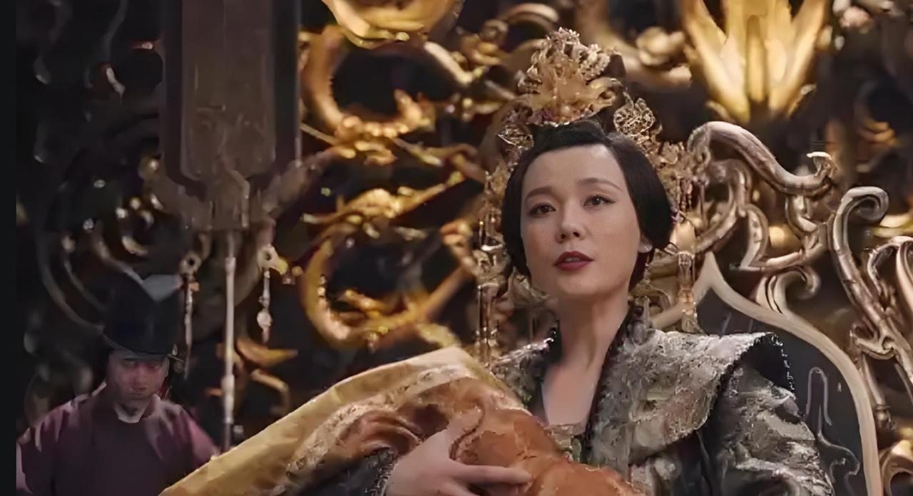 公元571年，高纬入宫向母亲胡氏请安时，看见两个年轻貌美的宫女，便让她们侍寝。哪