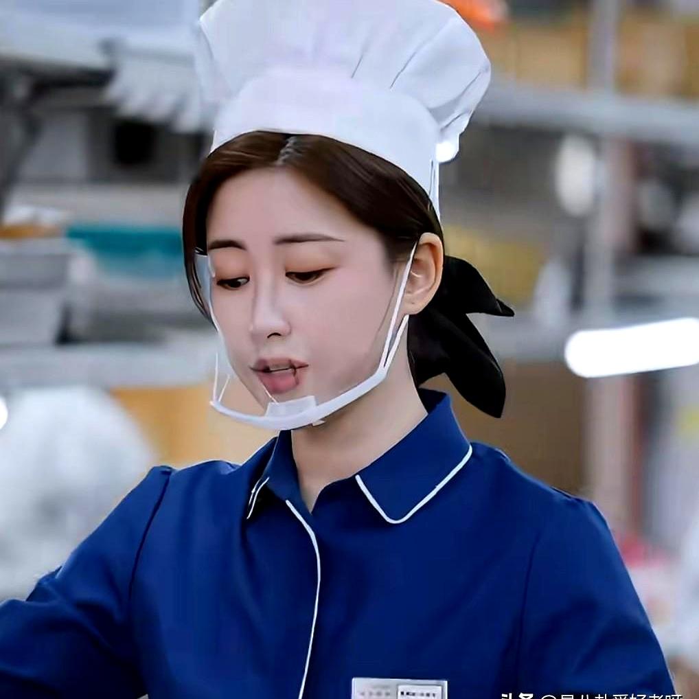 电视剧里那些光鲜亮丽的厨房戏码，你当真了吗？我老公就是干这行的酒店大厨，一看就