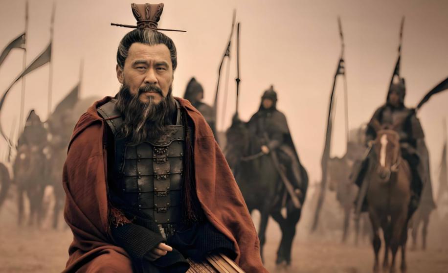 真心对待的合伙人，为何会背后捅刀？2000多年前，曹操用“正话反说”的“倒演反噬