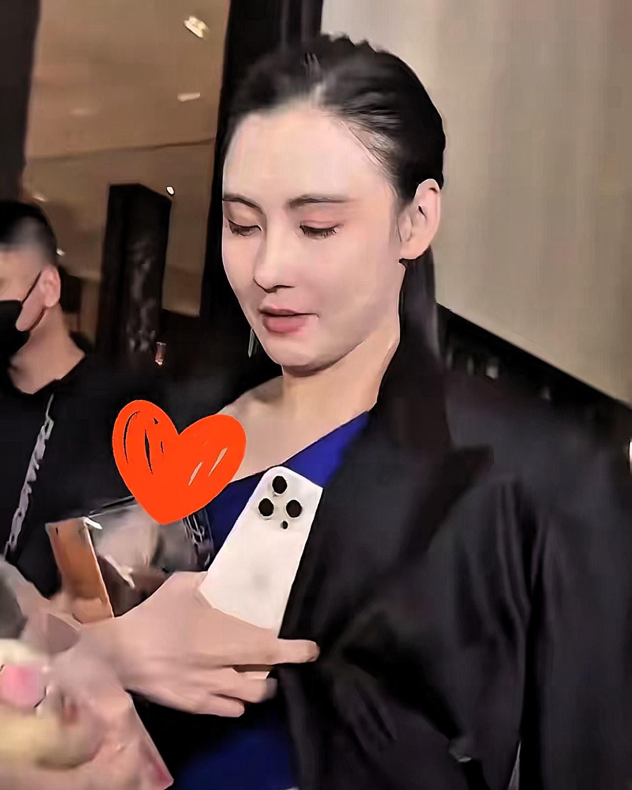 张柏芝7字回怼太飒！沉默的王菲谢霆锋，早输了她的清醒王菲谢霆锋集体沉默，张柏