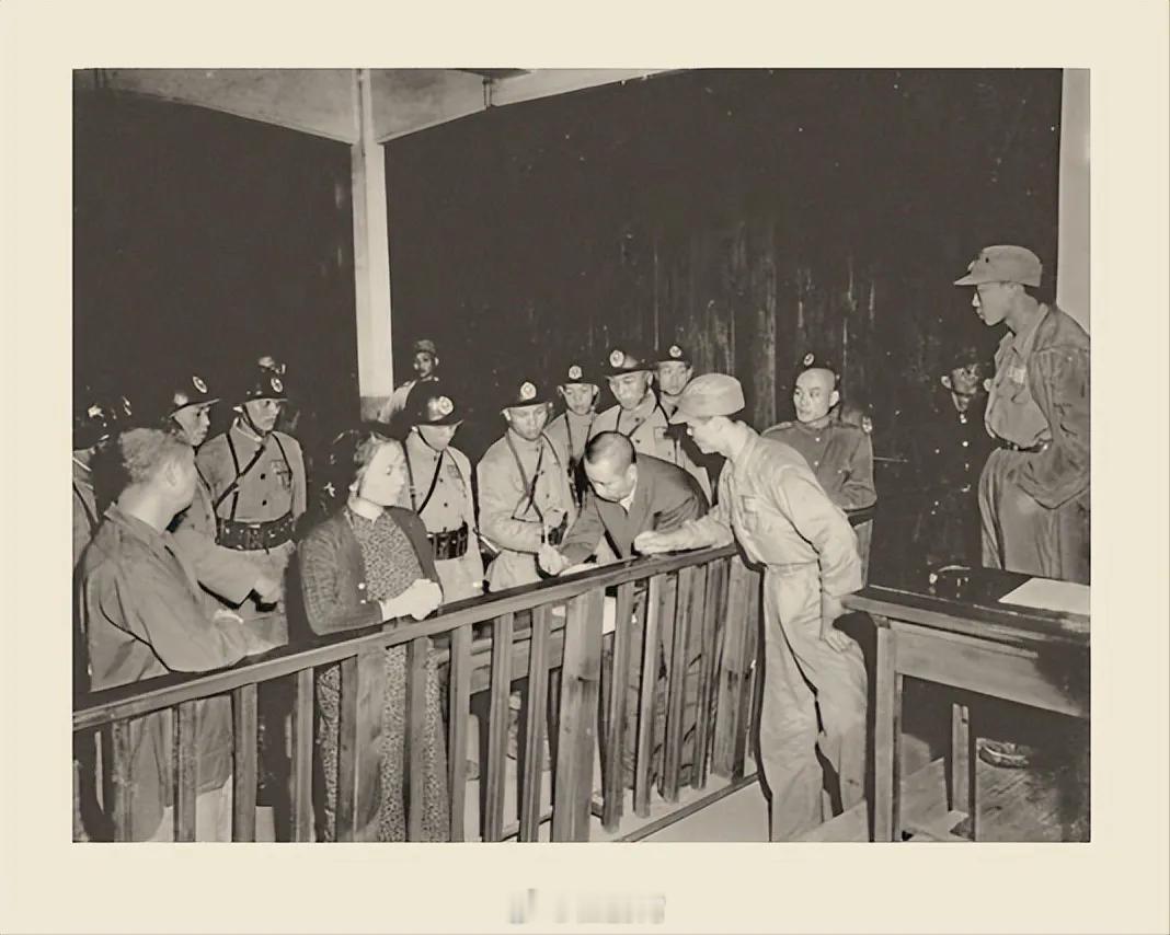 《绝笔诗》吴石天意茫茫未可窥，悠悠世事更难知。平生殚力唯忠善，如此收场亦太悲。五