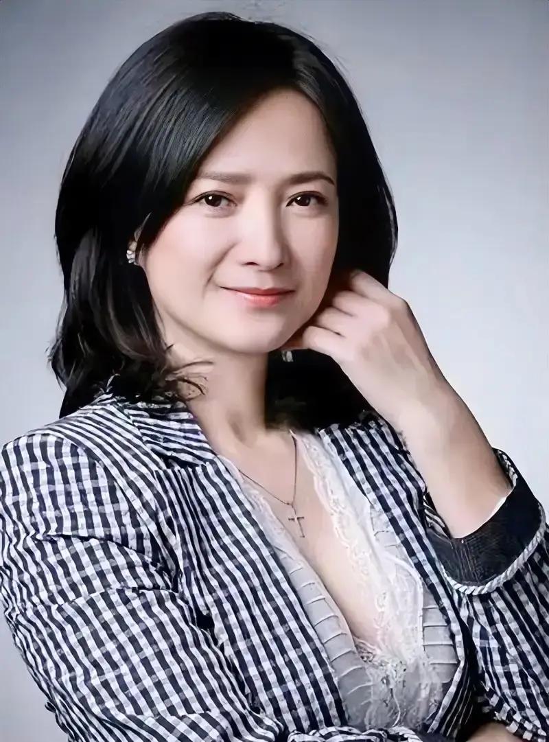 别再说戏曲演员演不好影视剧了。真相是：现在的影视圈，不配用好演员。1